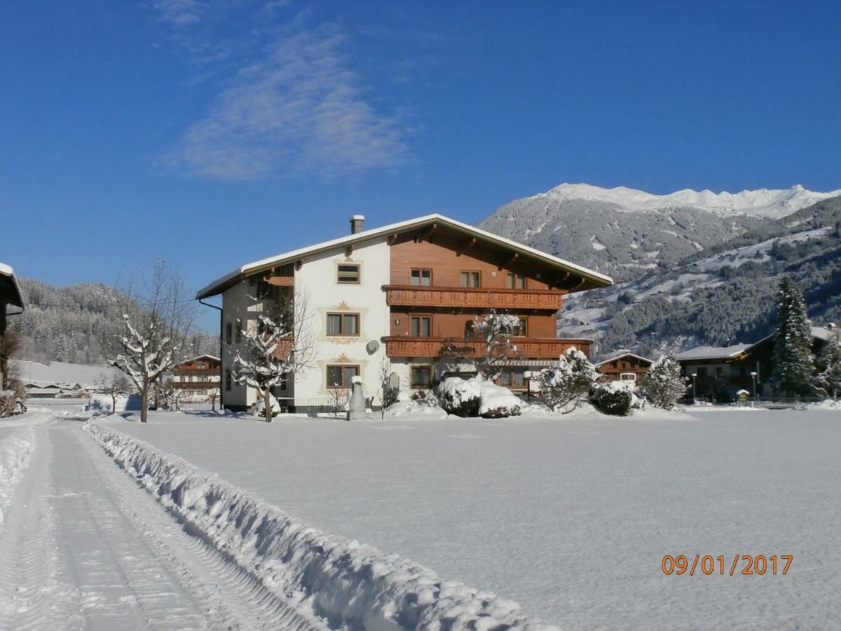 Lippnerhof Daire Aschau Im Zillertal Dış mekan fotoğraf